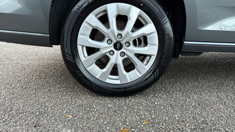 Ford Transit Connect 250 L2 Petrol 1.5 EcoBoost PHEV 150 Limited Van Auto